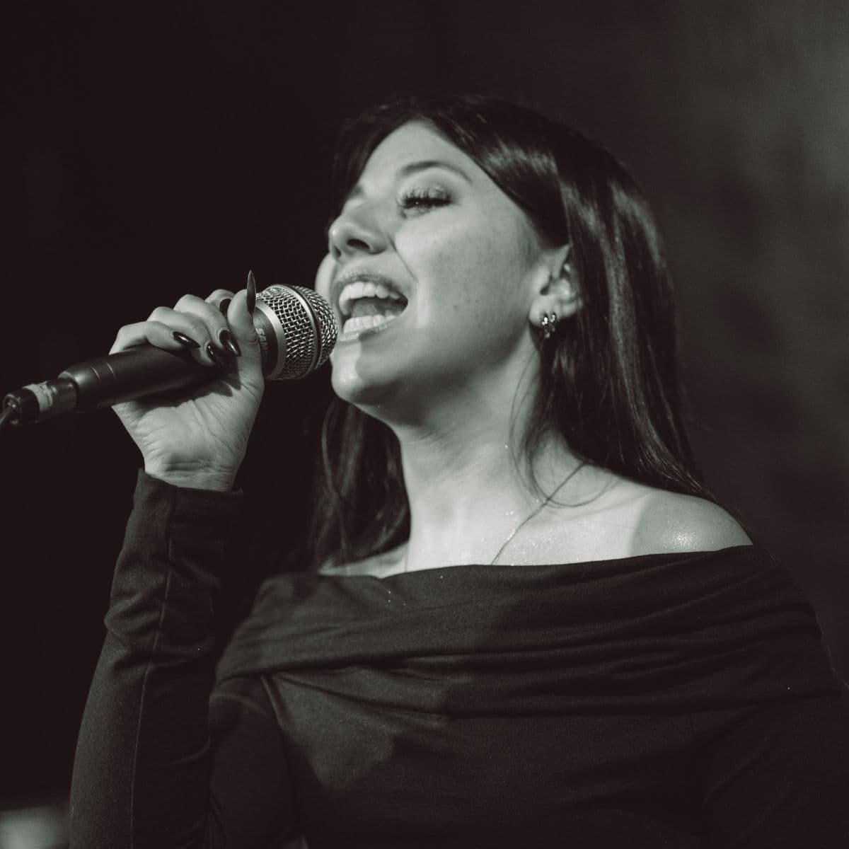 Martina Puebla — Voz