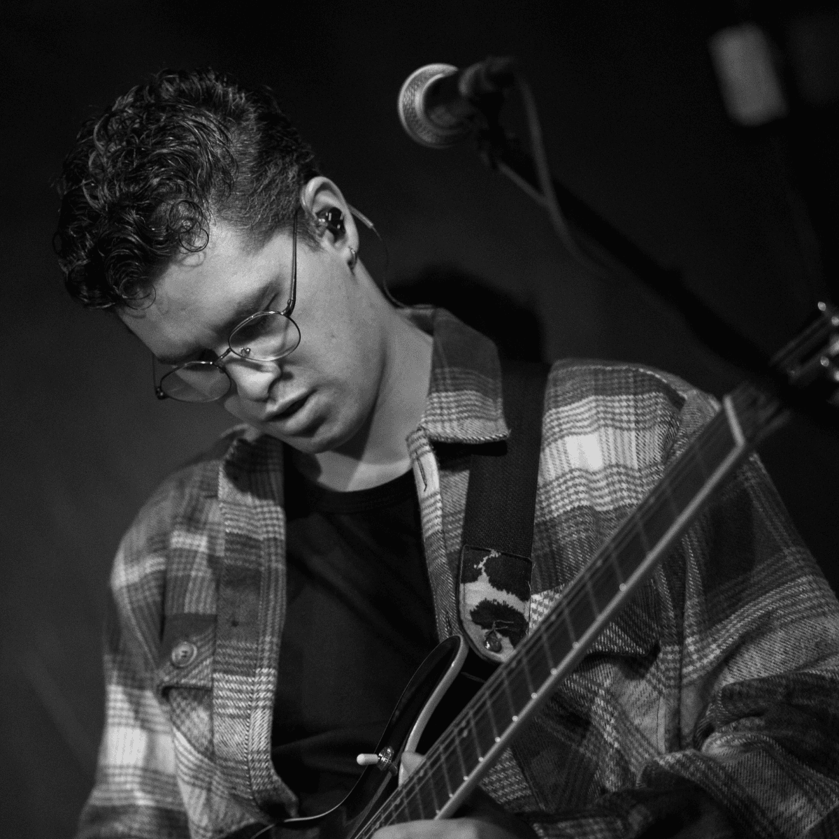 Richard Toro — Guitarra y Dirección